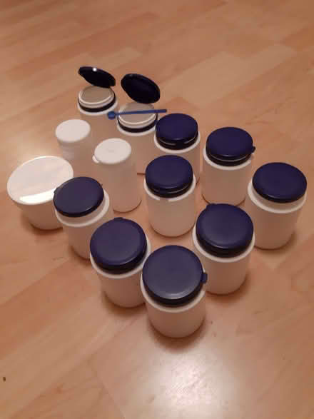 Photo of free Small plastic tubs (Whitemoor NG8) #1