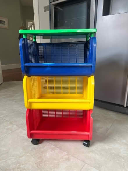 Photo of free Storage unit on wheels (BH15) #1