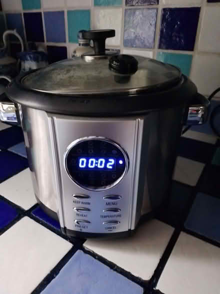 Photo of free Slow Cooker (GU10) #2