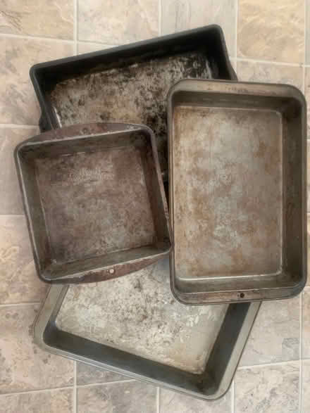Photo of free 4 Baking Pans (Phinney) #1