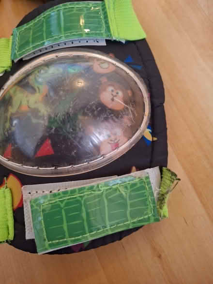 Photo of free Kids elbow and knee pads. (Surrey Heath GU16) #2
