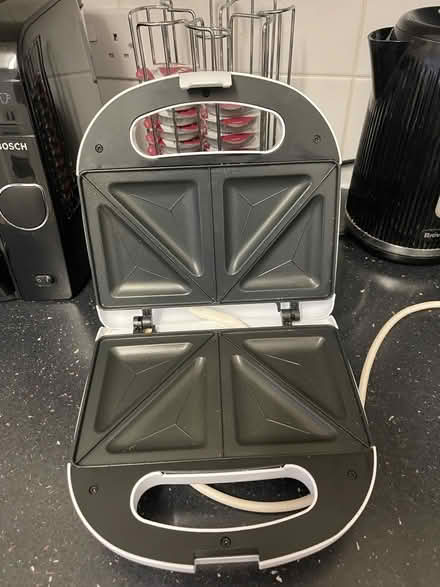 Photo of free Sandwich toaster (Romford RM7) #2