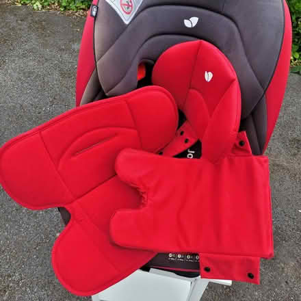 Photo of free Child car seat (Denmark hill (SE5)) #3