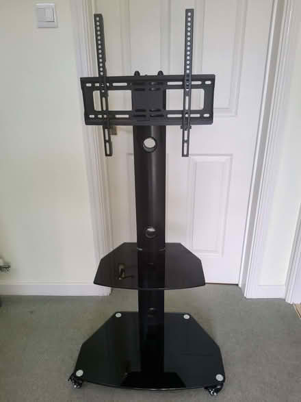 Photo of free TV stand (Langford Village OX26) #1