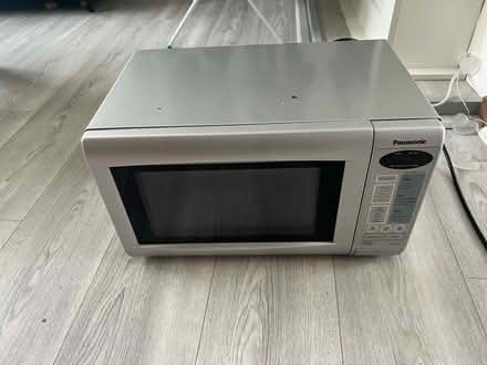 Photo of free Microwave (Bidborough TN4) #1