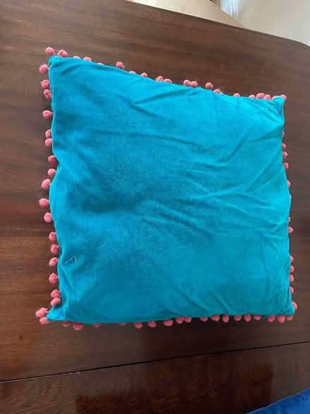 Photo of free 5 Cushions (Sunbury TW16) #3