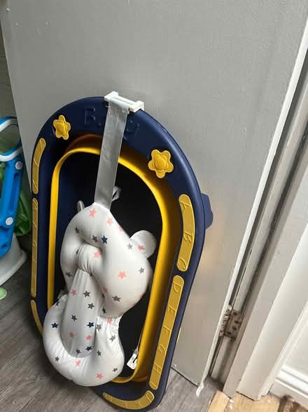 Photo of free Baby bath (Palmerston road, E17) #1