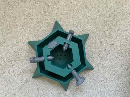 Photo of free Christmas tree stand (West dulwich) #1