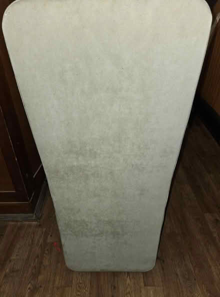 Photo of free 4 dining room chairs (East Orange) #1