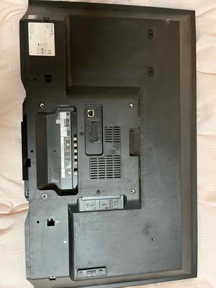 Photo of free Sony TV for spares and repair (Croydon) #4