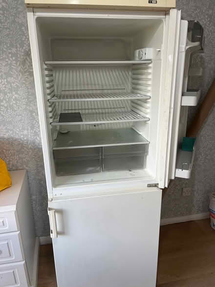 Photo of free Bosch fridge freezer (London colney) #2