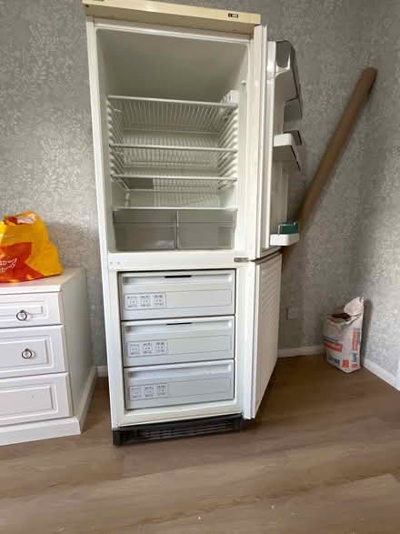 Photo of free Bosch fridge freezer (London colney) #3