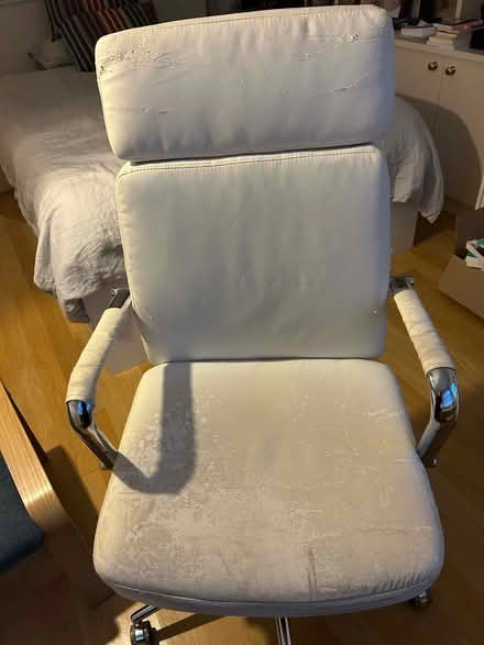 Photo of free Office chair white faux leather (Earls Court SW5) #1