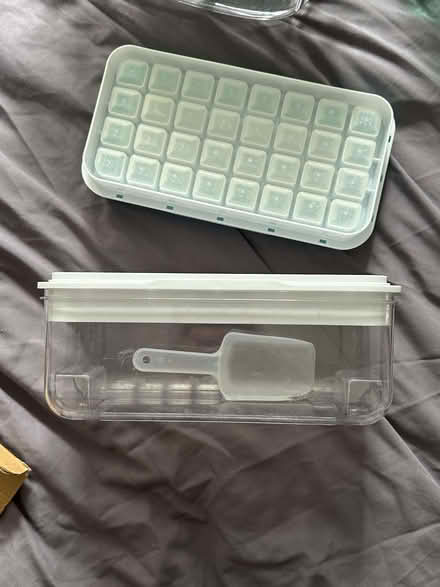 Photo of free Kitchen accessories: ice maker + drinks vases (Ravenscourt Park W6) #2