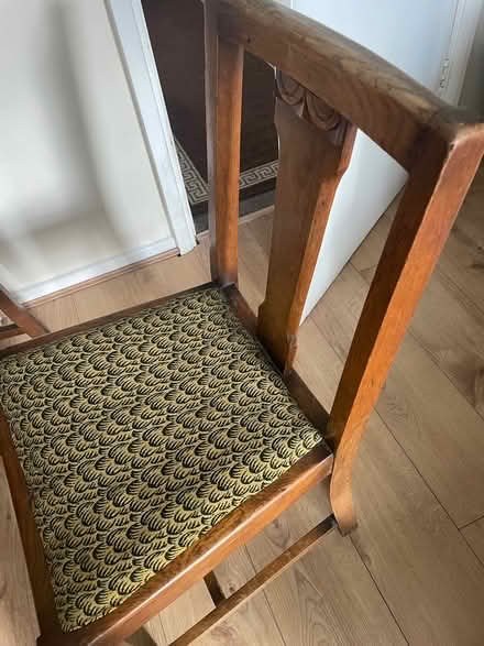Photo of free Expandable antique dining table and 4 chairs (Seven Sisters N15) #4