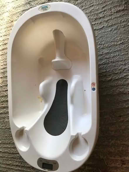Photo of free BAby bath (Grove OX12) #1