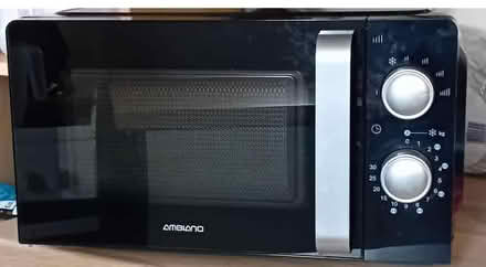 Photo of free Microwave (Leintwardine SY7) #1
