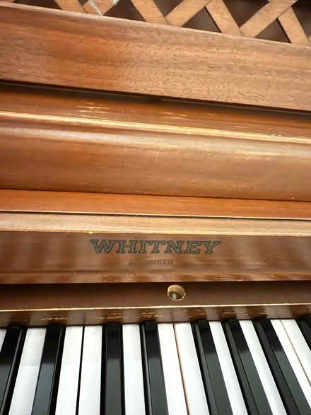Photo of free Kimball Whitney piano (Midway) #4