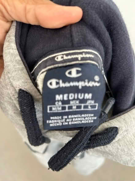 Photo of free Men’s Hoodies (Alwoodley LS17) #3