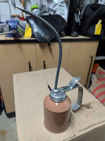 Photo of free Oil can (94040) #1