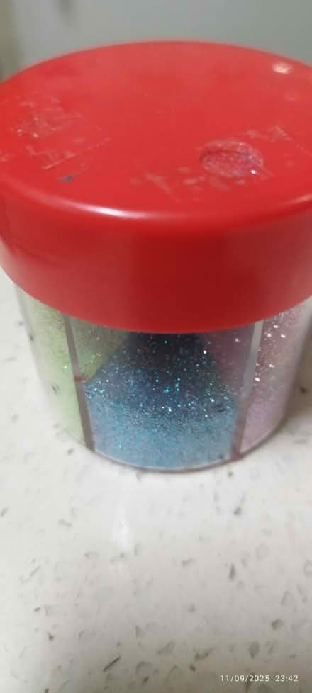 Photo of free Glitter powder (Tpy) #1