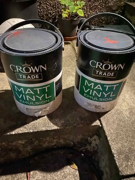 Photo of free Red paint (AB14) #1