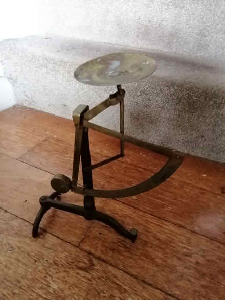 Photo of free Antique letter scale (Ashburton CR0) #1