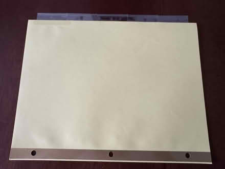 Photo of free Clear loose-leaf notebook dividers (Swarthmore) #1