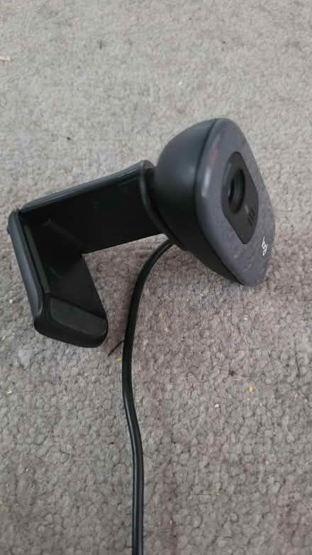 Photo of free logi USB web cam (Morden (near Ravensbury Park)) #2