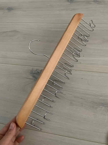 Photo of free 60 Hangers, drawer organisers (Finsbury park) #4