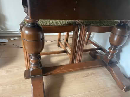 Photo of free Expandable antique dining table and 4 chairs (Seven Sisters N15) #3