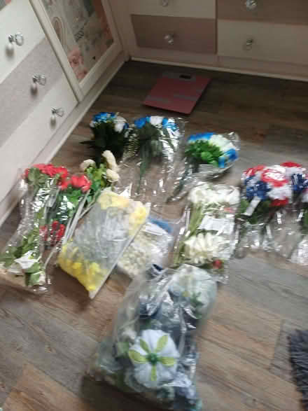 Photo of free Large amount of artificial flowers (Hollybush NP44) #1