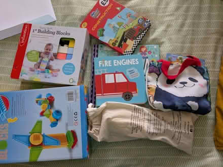 Photo of free Toddler shoes, games and books (Kilburn NW6) #2