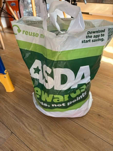 Photo of free Baby boy clothes 6 to 9 months (E5 Clapton) #1