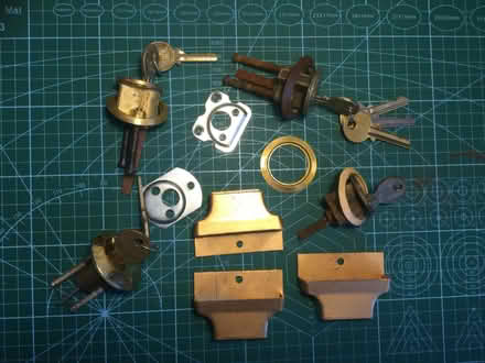 Photo of free Four night latch type rim locks with keys (Oadby Lodge Farm LE2) #1