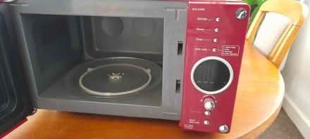 Photo of free Deawoo Microwave oven (Low Moor BD12) #3