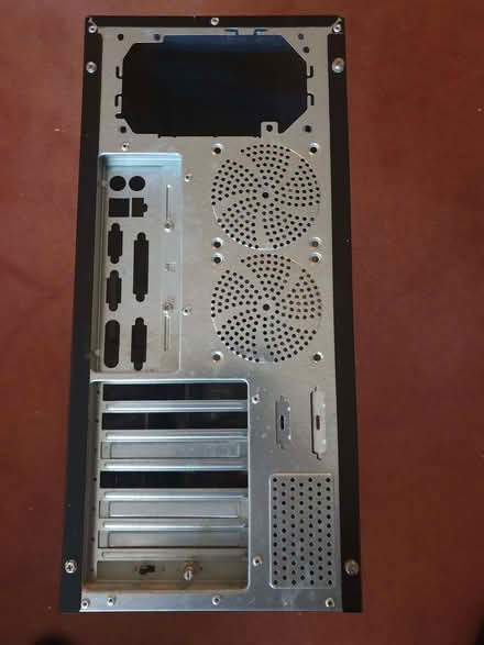Photo of free Empty PC gaming case (The Rock TF3) #2
