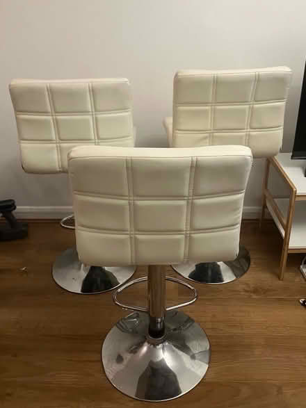 Photo of free 3 bar stools (Harringay N8) #3