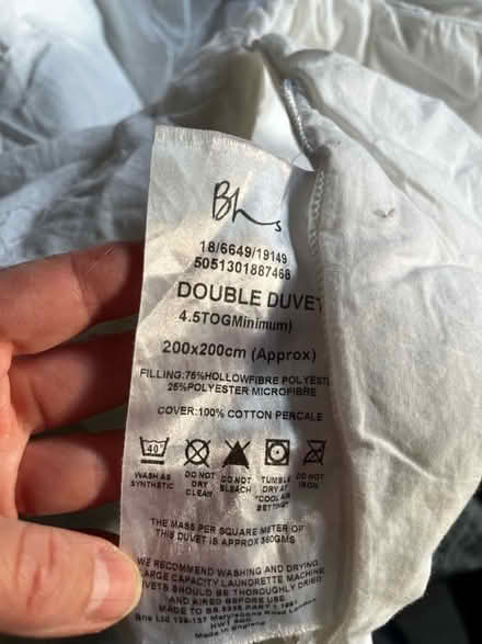 Photo of free Lightweight double duvet (4.5 tog) (Golden Triangle NR2) #2