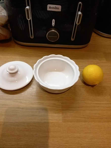 Photo of free Pot and lid (Roundhill area brighton) #2