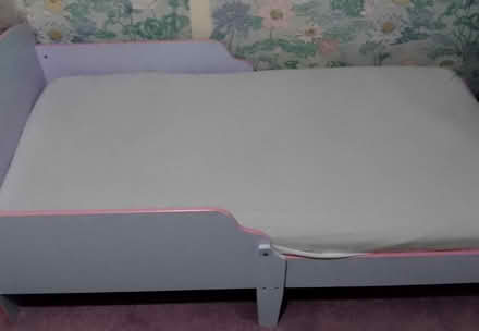 Photo of free Peppa pig toddler bed & mattress (Arnold NG5) #1