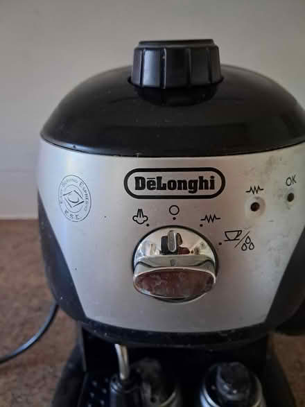 Photo of free deLonghi coffee maker,not working (HP3 Apsley) #2