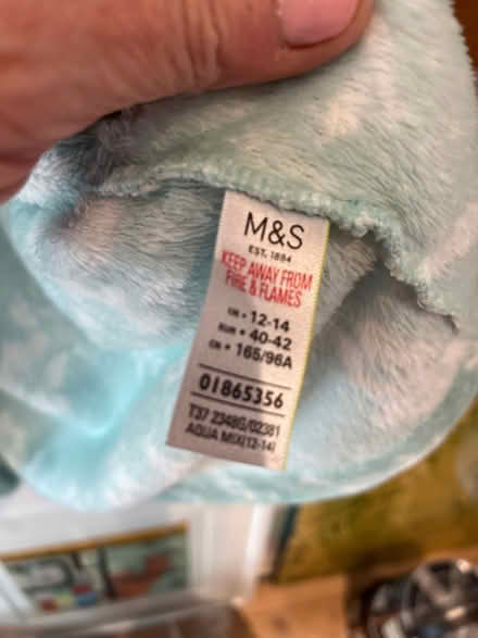 Photo of free M&S see 12-14 green bathrobe (BN41) #3