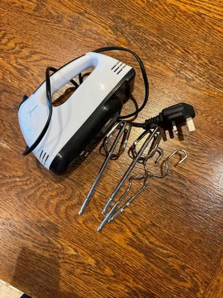 Photo of free Electric hand mixer (Kensington W8) #1