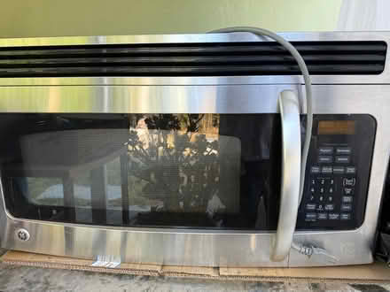 Photo of free Microwave Oven (Campbell) #2