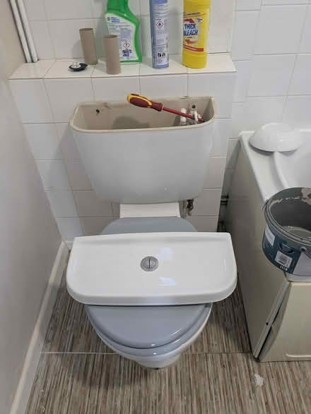 Photo of free Bath, toilet, sink (Gloucester GL2) #4