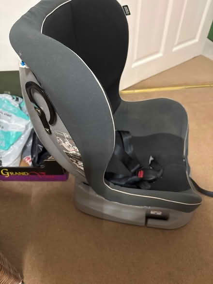 Photo of free Car seat (croydon) #2
