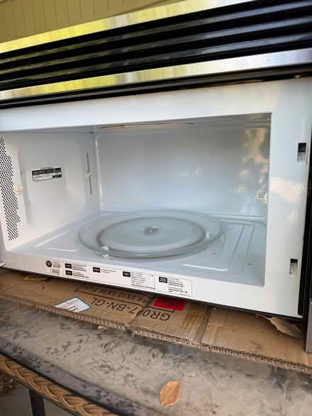 Photo of free Microwave Oven (Campbell) #3