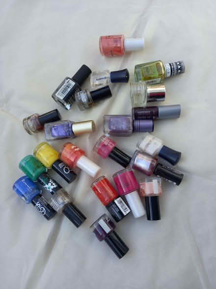 Photo of free 22 old nail colours in different shades/makes (Claybrooke Parva LE17) #1