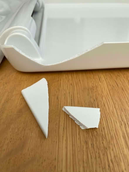 Photo of free Unused Villeroy and Boch Toilet Seat (King's College Playing Fields HA4) #3